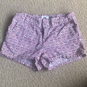 Adorable purple/pink pattern cotton shorts, Size 7